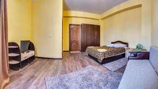 Гостиница Мидас Керчь Двухместный номер Делюкс с 1 кроватью + дополнительная кровать-3